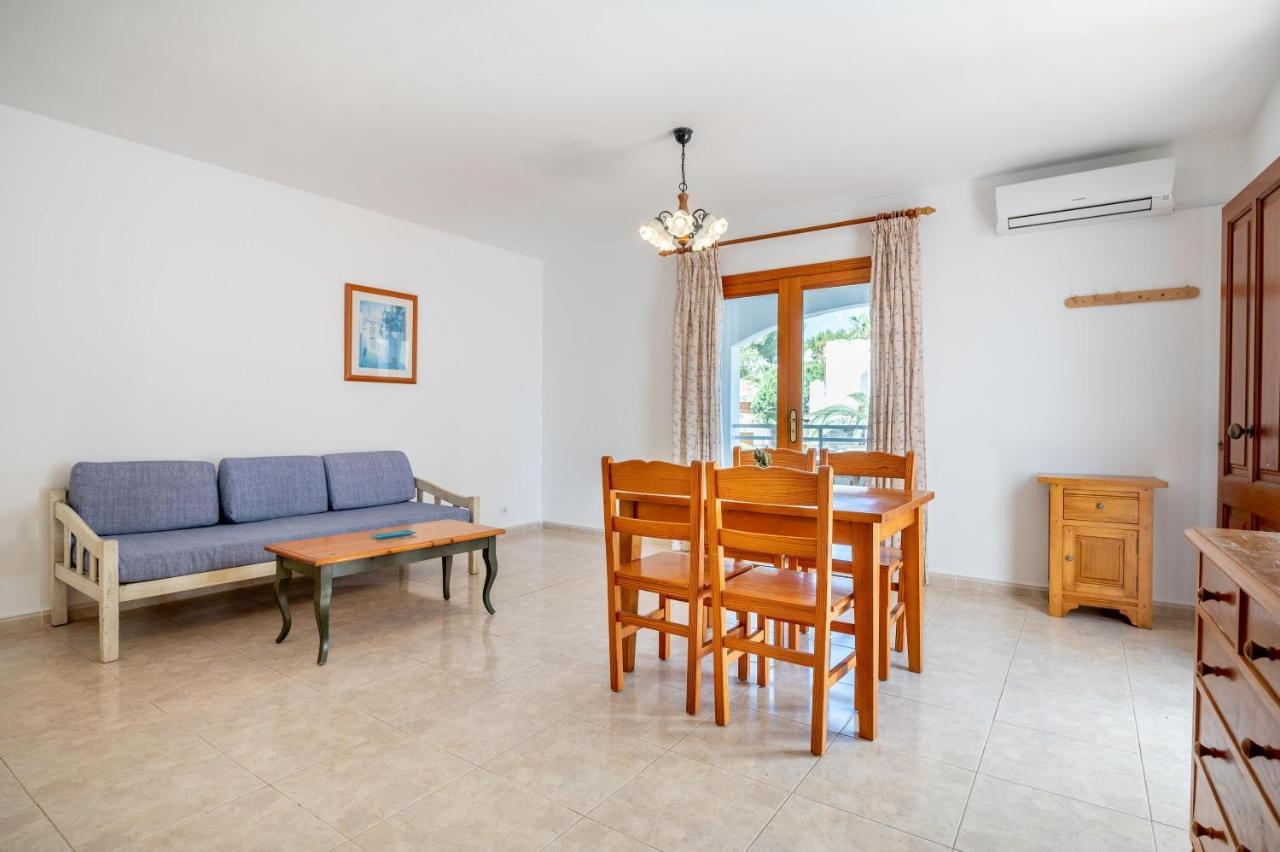 Apartamentos Karin 1ºc กาลาดอร์ ภายนอก รูปภาพ