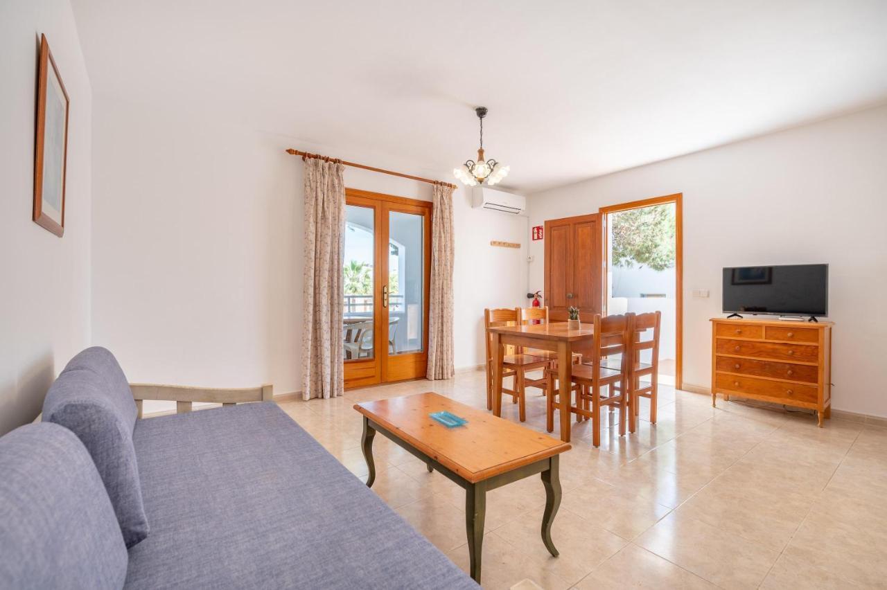 Apartamentos Karin 1ºc กาลาดอร์ ภายนอก รูปภาพ