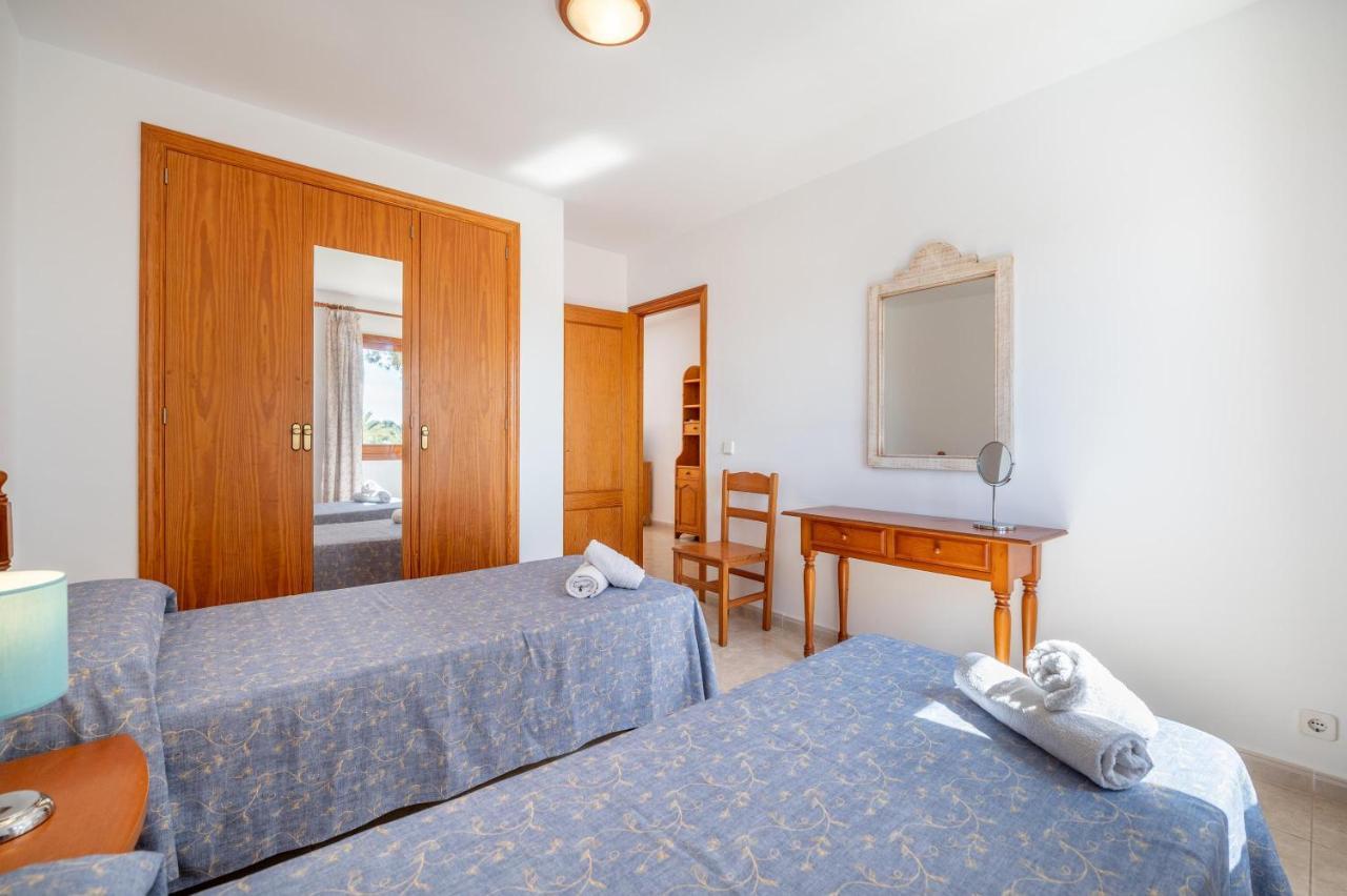 Apartamentos Karin 1ºc กาลาดอร์ ภายนอก รูปภาพ